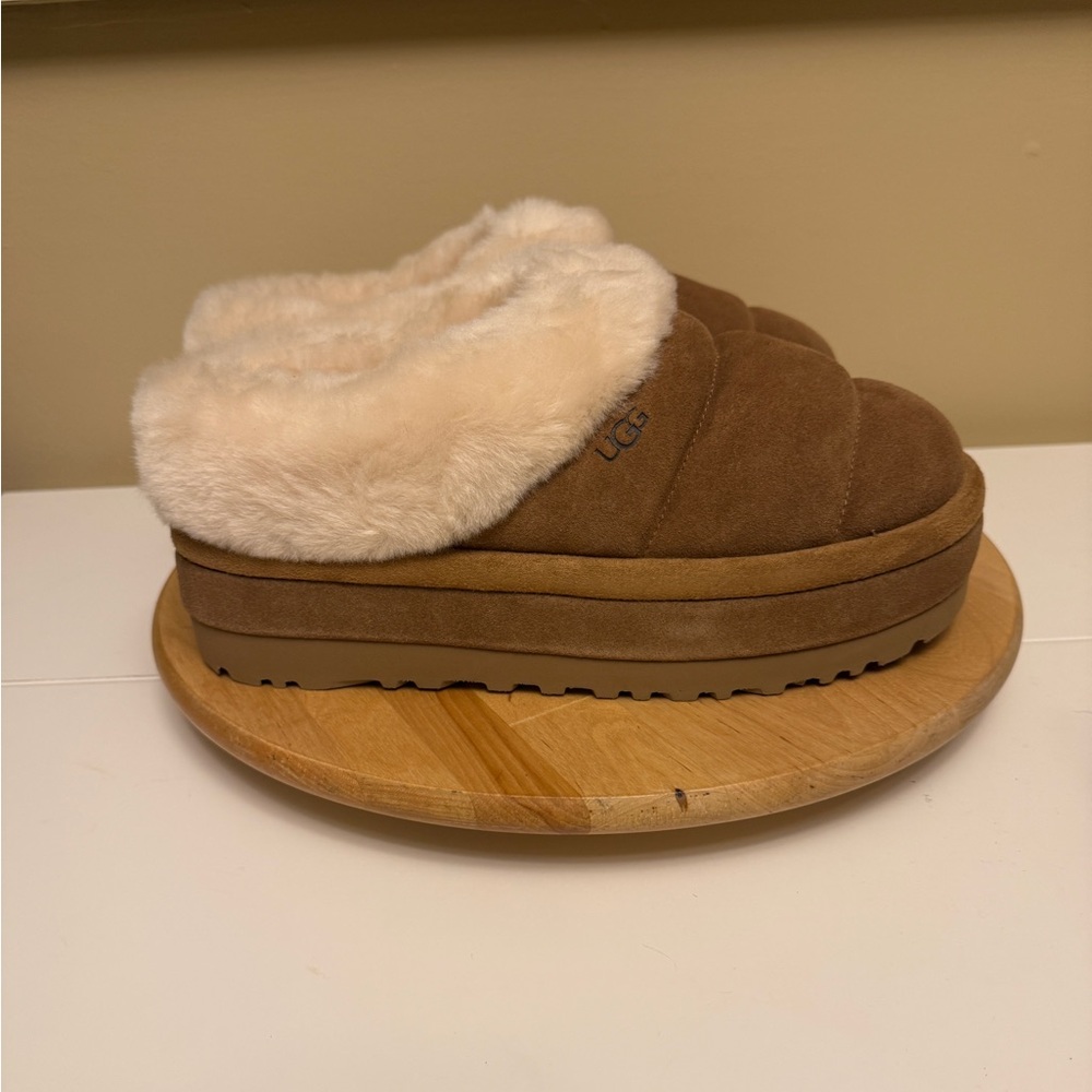 UGG Tazzlita Platform